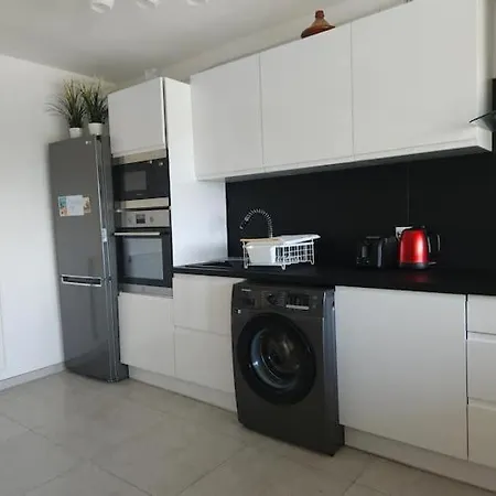 Le Vauban Grand 2 Pieces Parking Apartment